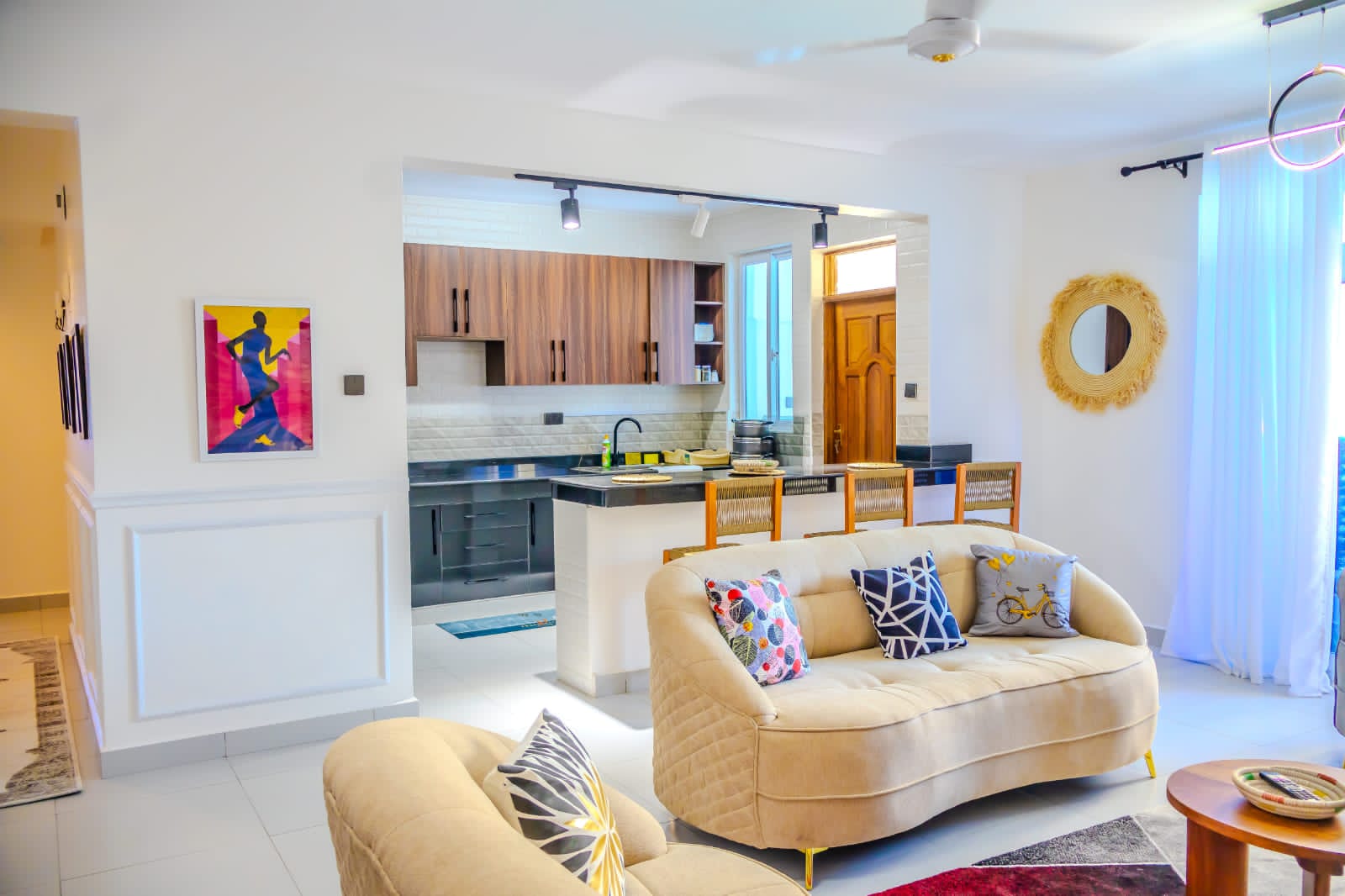 Luxurious 3 Bedroom Fully Furnished
