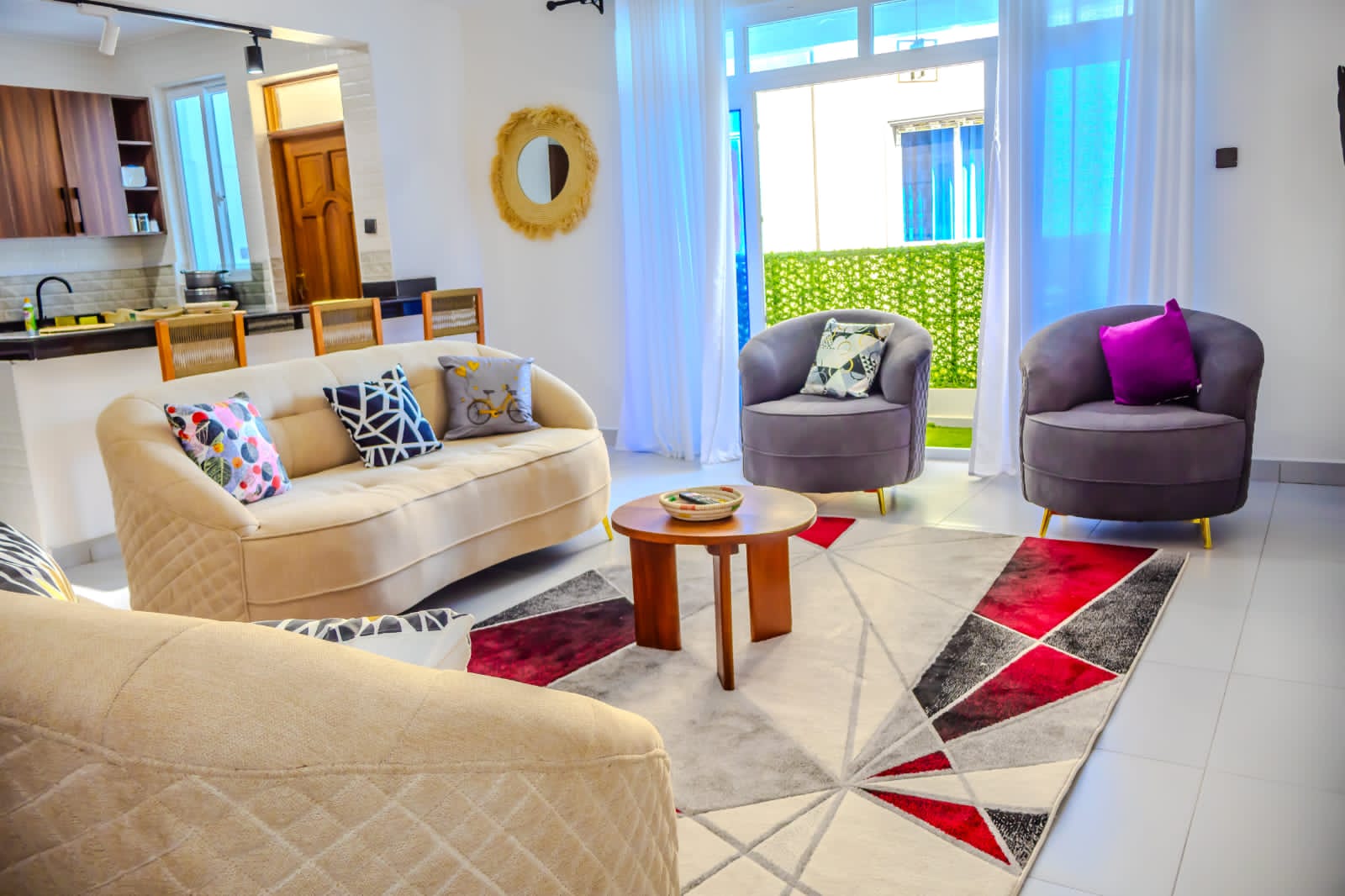 Luxurious 3 Bedroom Fully Furnished
